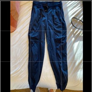 Lululemon joggers